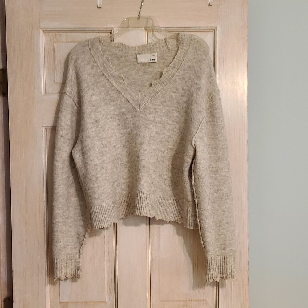 Aritzia Wilfred Free Krause Sand Color Sweater